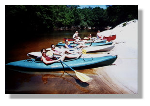 Judson students on Escatawpa River beach