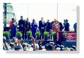 President Clinton and guests on speaker's platform (photo by Sandy Jones)